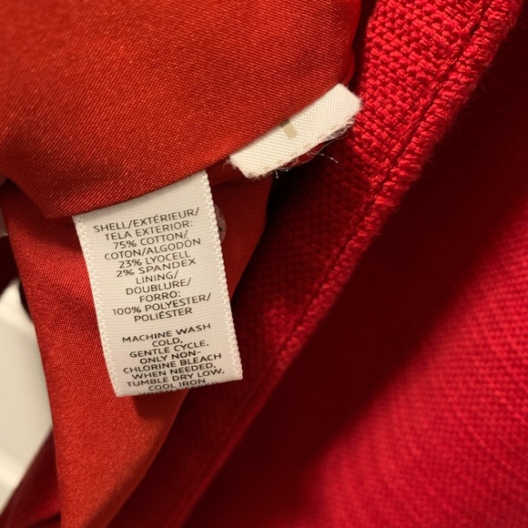5/$25 Item Ann Taylor Loft Red Blazer - Picture 5 of 6